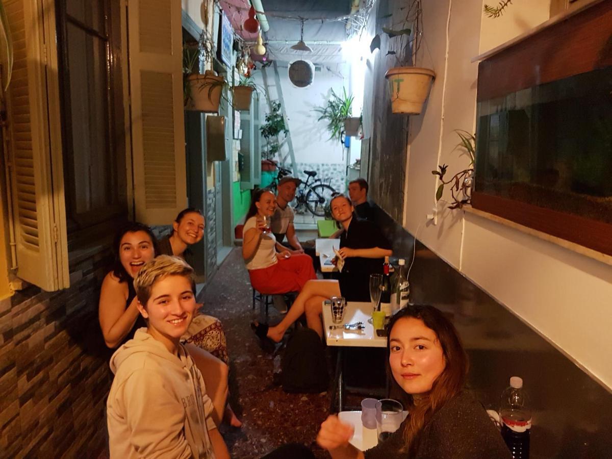 אתונה Pagration Youth Hostel מראה חיצוני תמונה