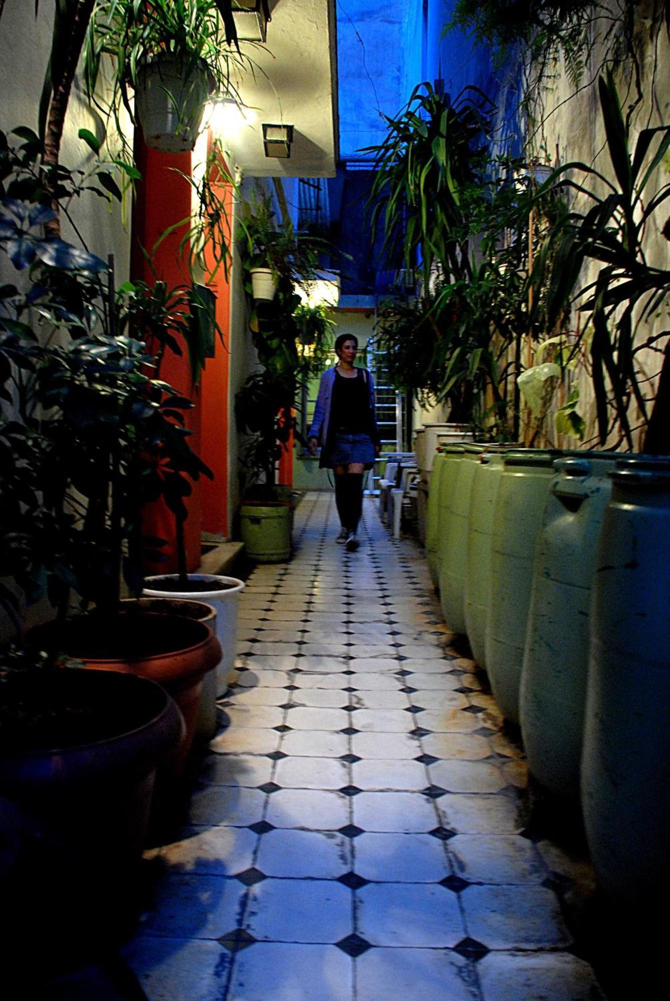 אתונה Pagration Youth Hostel מראה חיצוני תמונה
