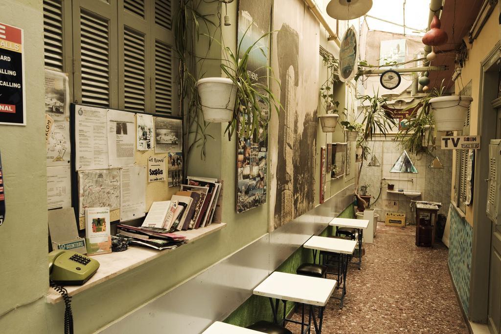 אתונה Pagration Youth Hostel מראה חיצוני תמונה